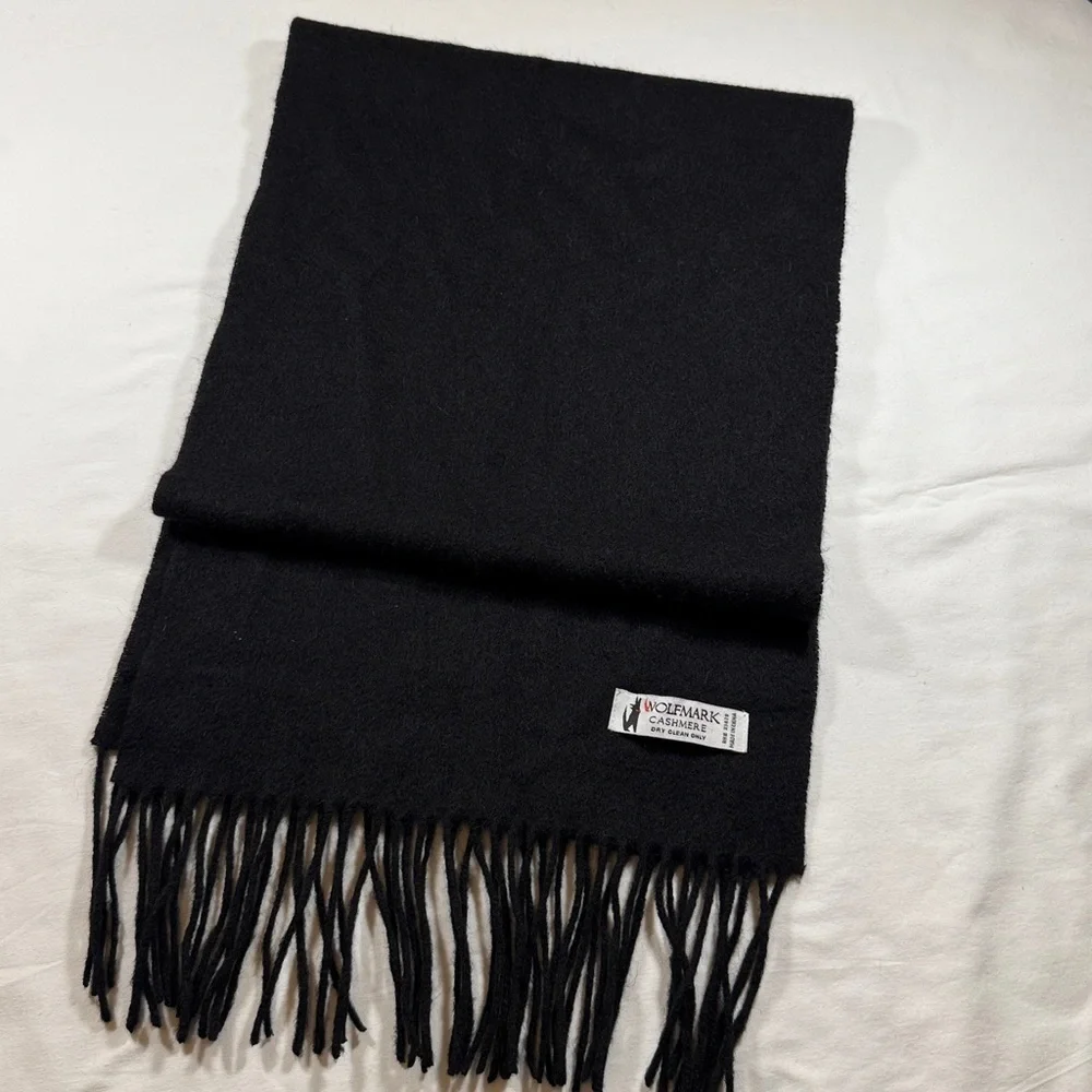 Elegant Black Fringed Women's Scarf